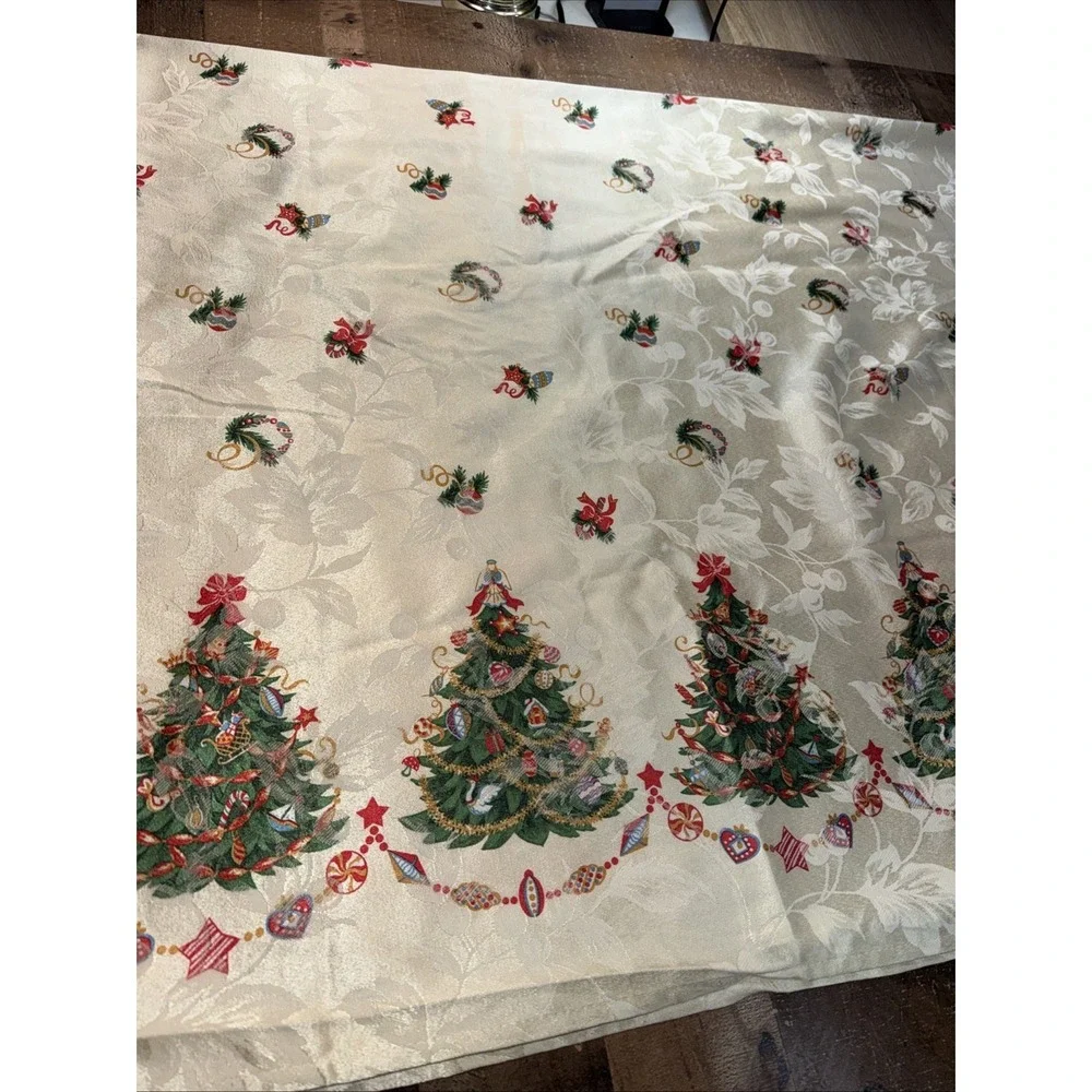 Vintage Christmas Tree Tablecloth Oblong Ivory‎ Satin Holiday Festive 58